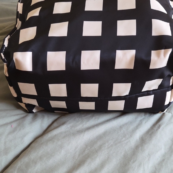 Kate Spade B&W Berry Street Elise Nylon Tote w/Pink Straps, Storybook Lining - Picture 5 of 9